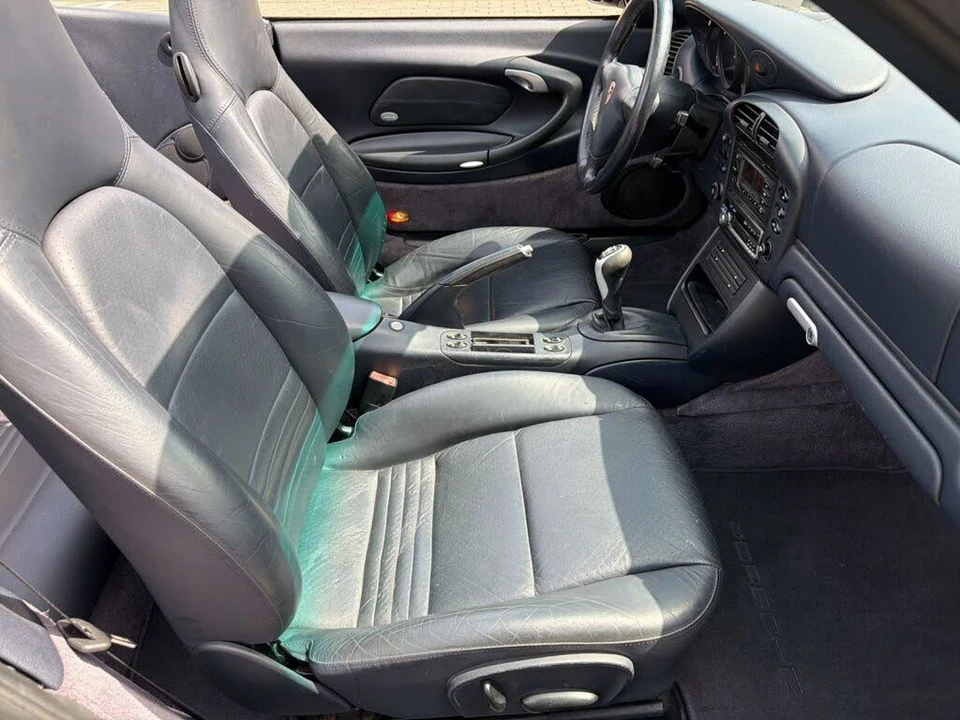 2003 Porsche 996 Carrera - Image 19 of 31