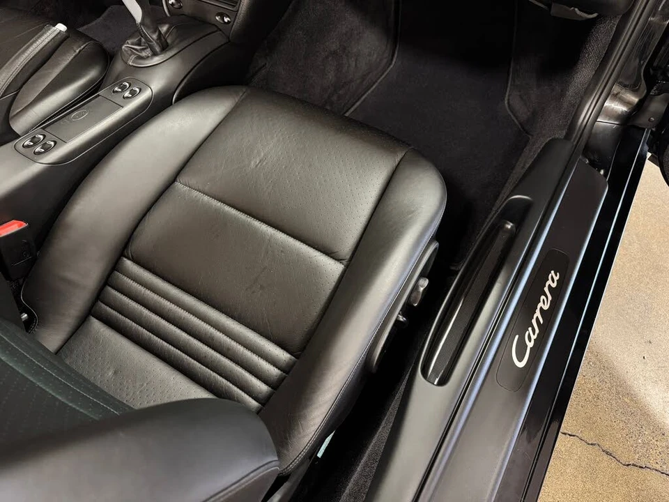 2003 Porsche 996 Carrera - Image 25 of 31