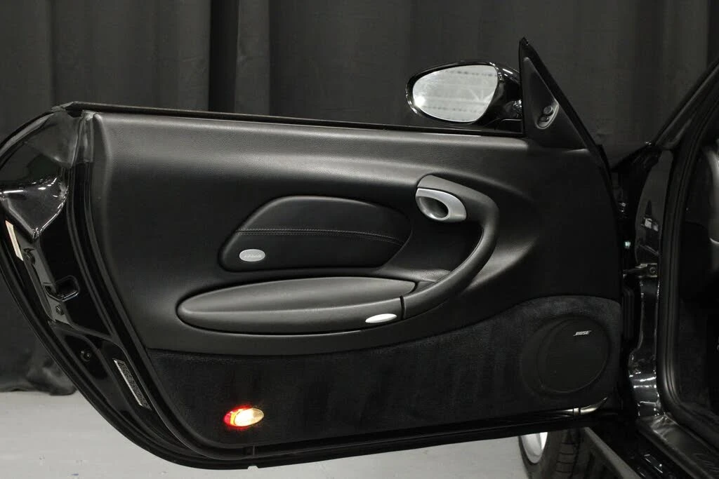 2003 Porsche 996 Carrera - Image 13 of 31