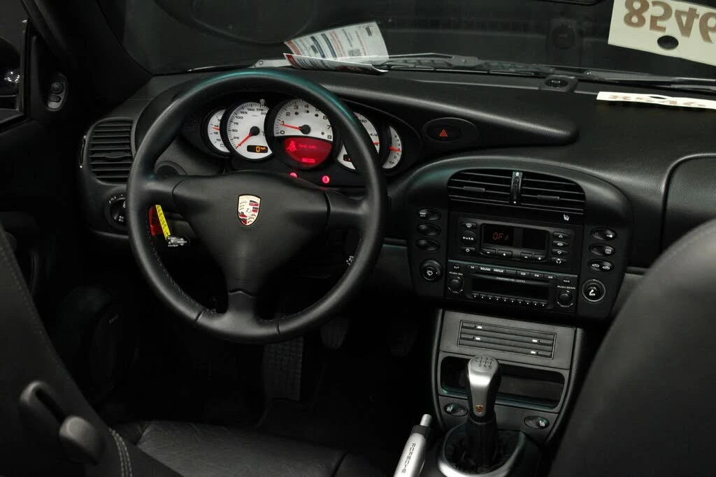 2003 Porsche 996 Carrera - Image 10 of 31