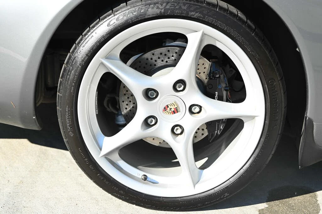 2003 Porsche 996 Carrera 4 - Image 16 of 25