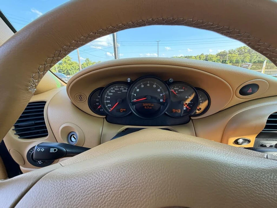 2003 Porsche 996 Carrera - Image 19 of 31