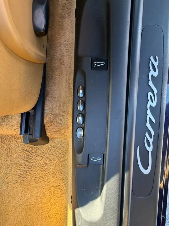 2003 Porsche 996 Carrera - Image 26 of 31