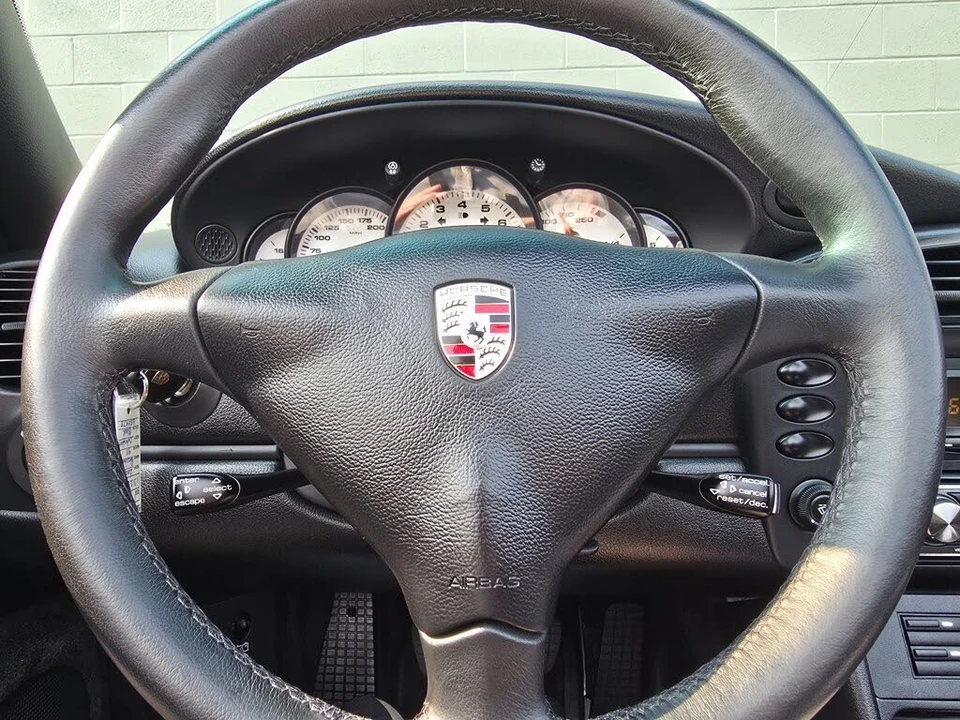 2003 Porsche 996 Carrera - Image 22 of 28