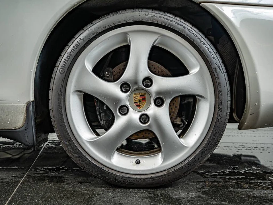 2003 Porsche 996 Carrera - Image 15 of 31