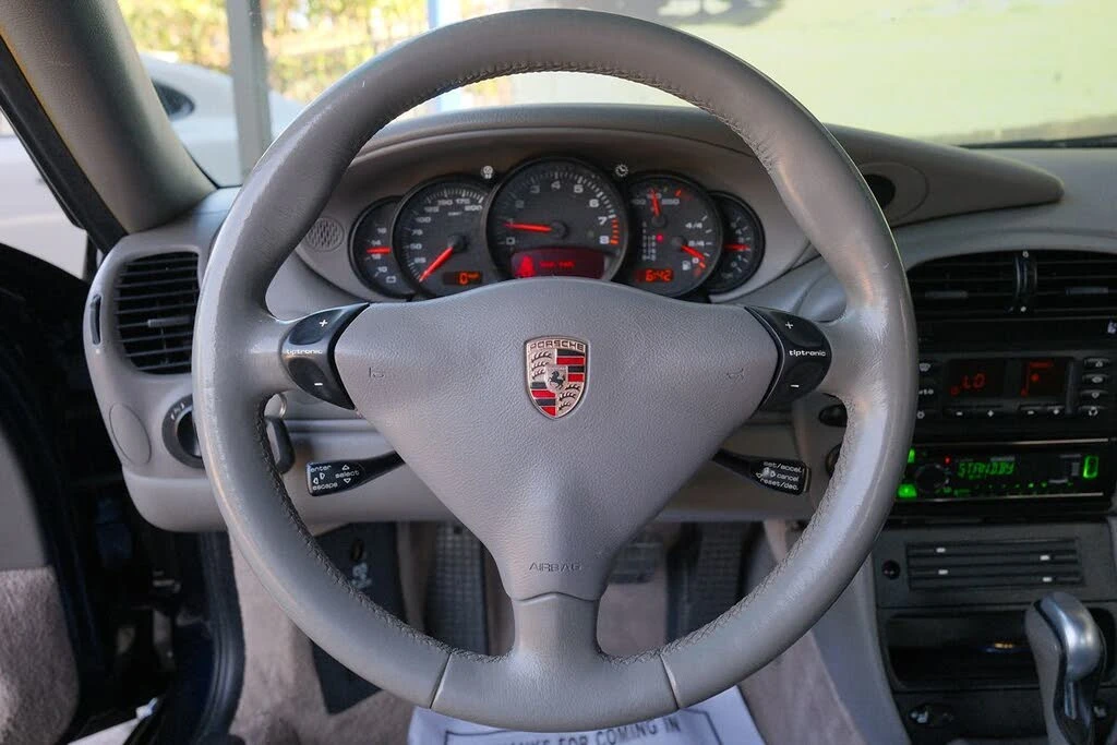 2003 Porsche 996 Carrera - Image 16 of 31