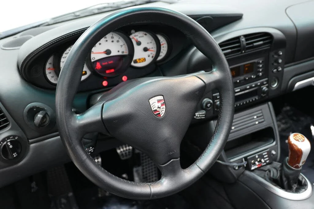 2003 Porsche 996 Carrera - Image 25 of 31