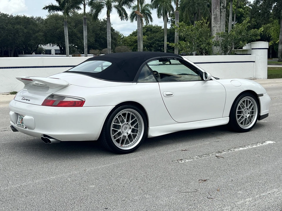 2003 Porsche 996 Carrera - Image 16 of 31