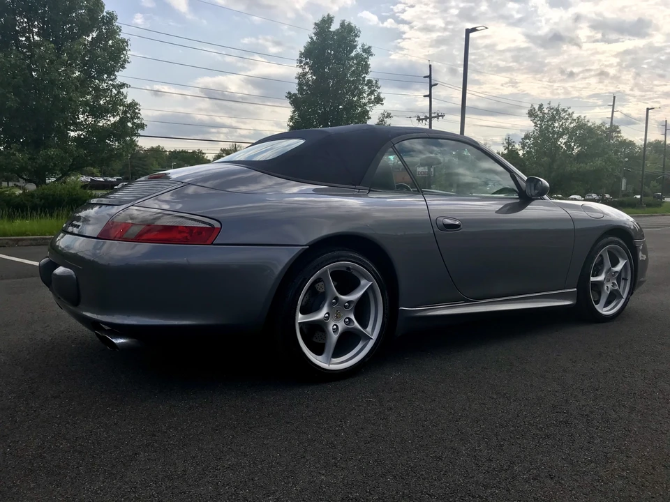 2003 Porsche 996 Carrera - Image 10 of 31