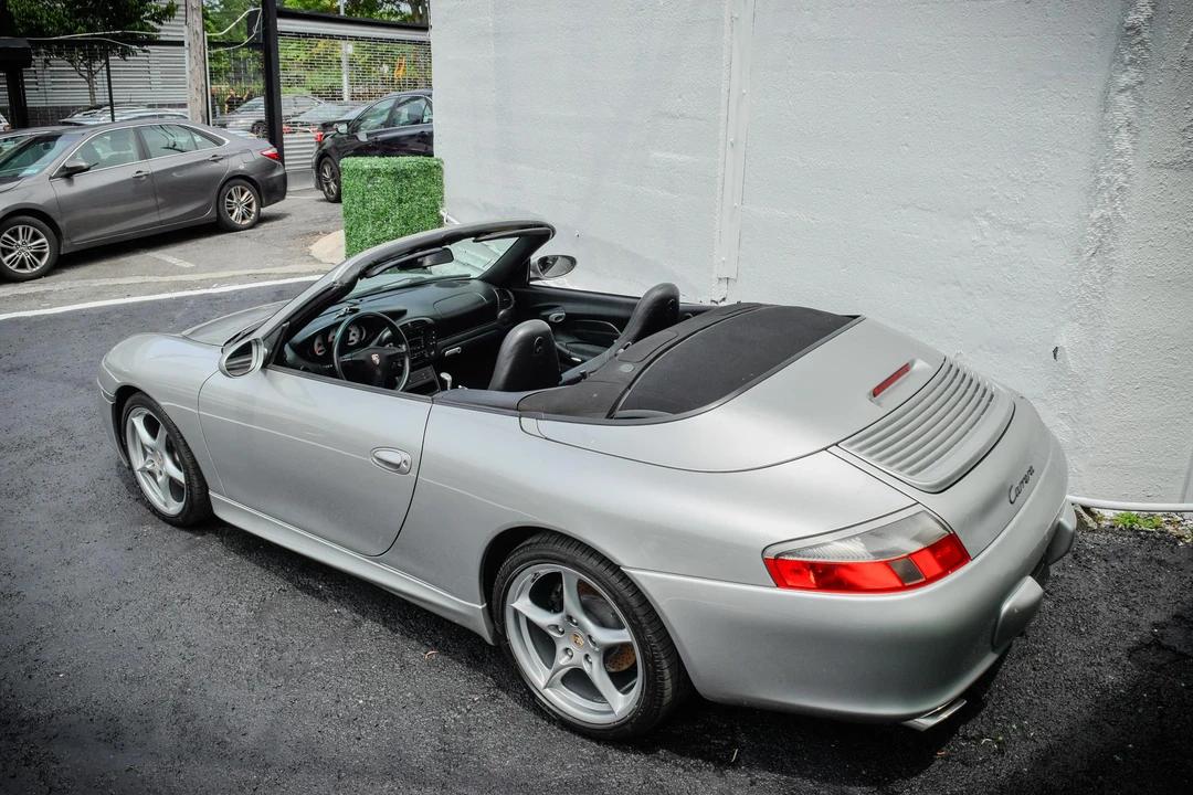 2003 Porsche 996 Carrera - Image 26 of 31