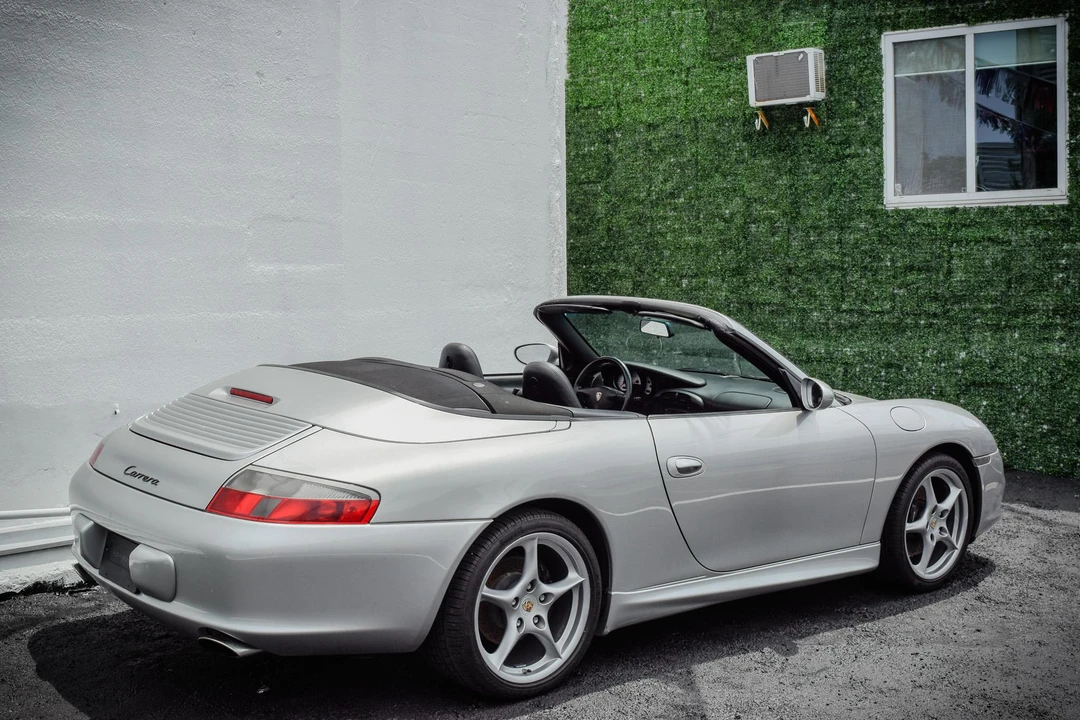2003 Porsche 996 Carrera - Image 30 of 31