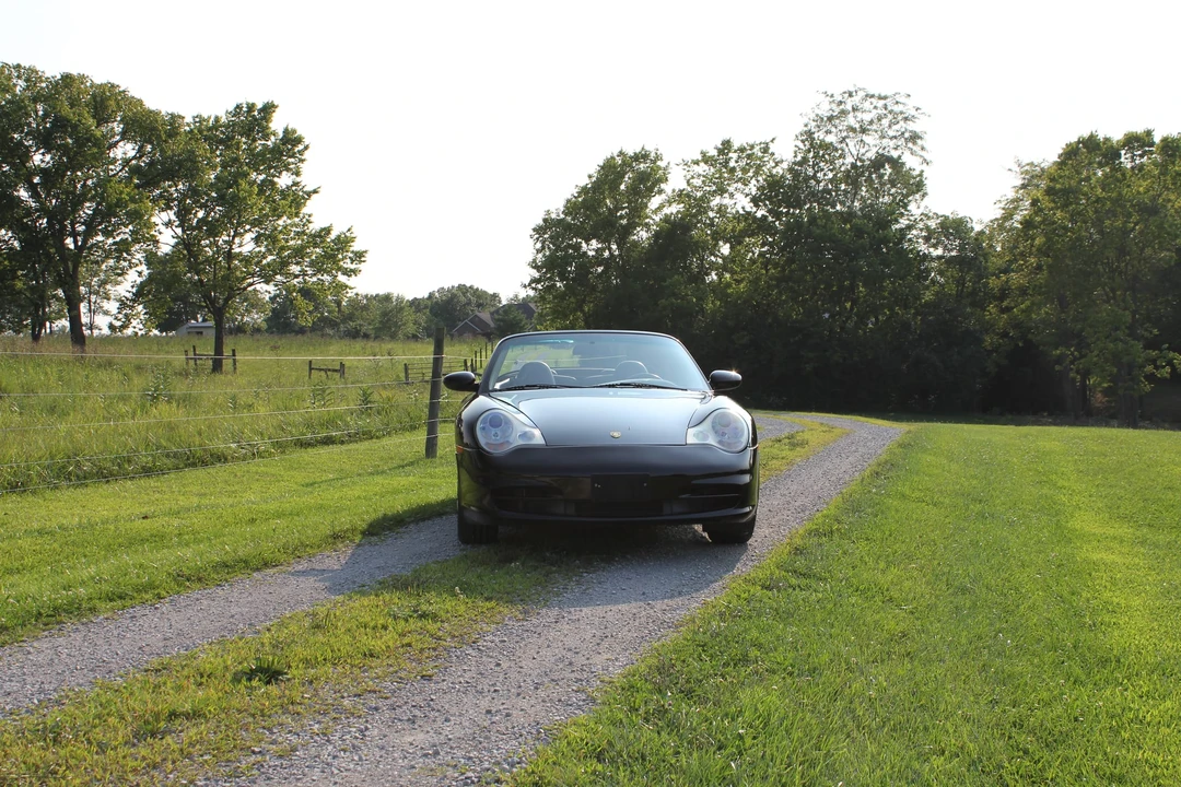 2003 Porsche 996 Carrera - Image 10 of 31