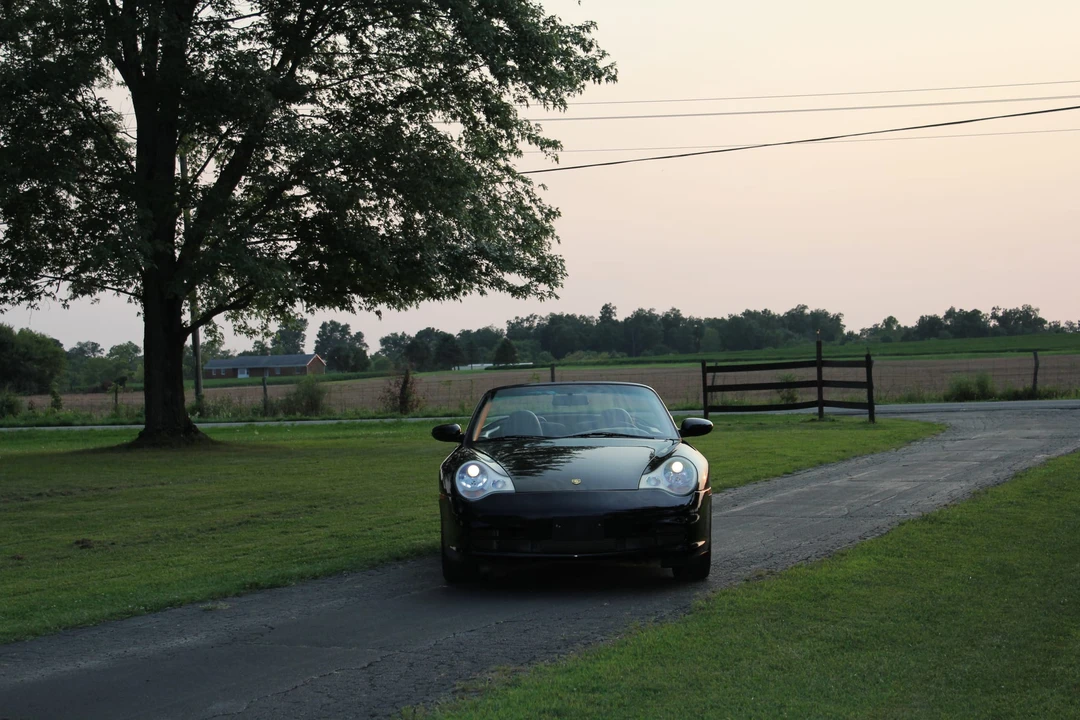 2003 Porsche 996 Carrera - Image 9 of 31
