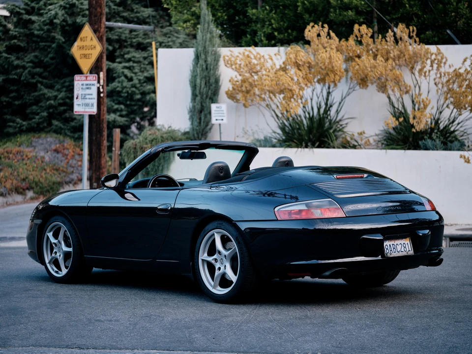 2003 Porsche 996 Carrera - Image 10 of 31