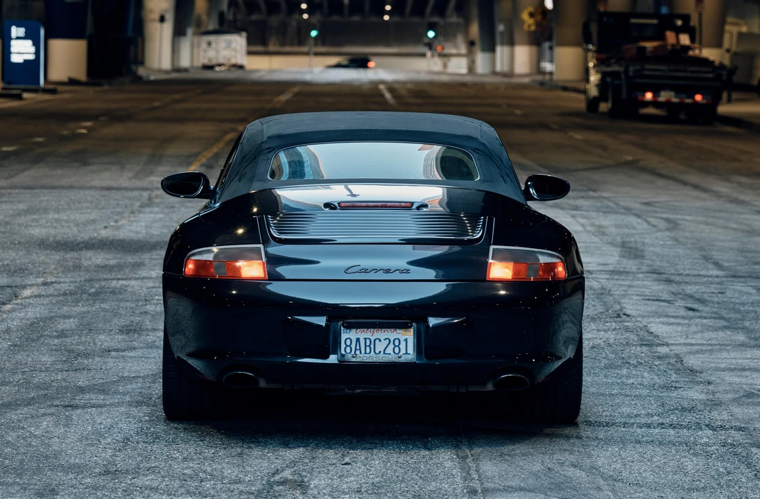 2003 Porsche 996 Carrera - Image 21 of 31