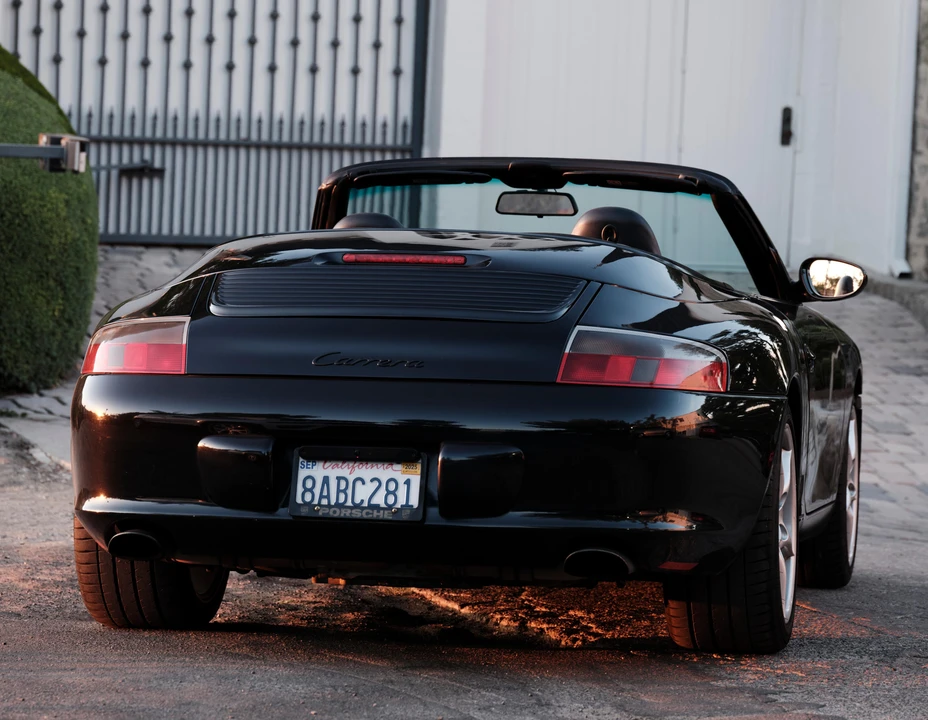 2003 Porsche 996 Carrera - Image 11 of 31