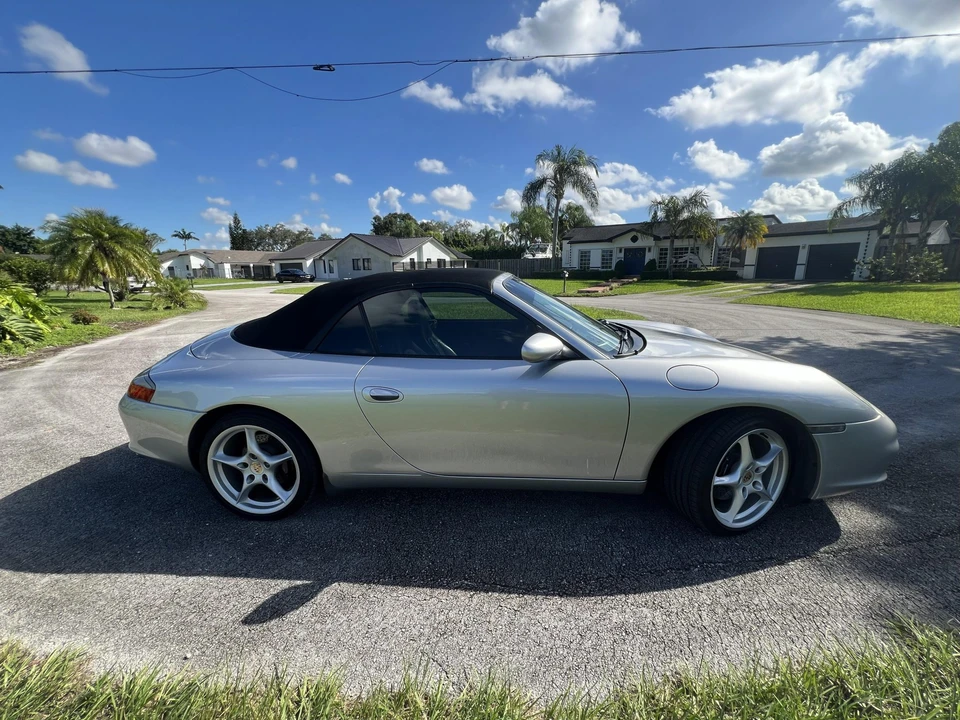 2003 Porsche 996 Carrera - Image 26 of 31