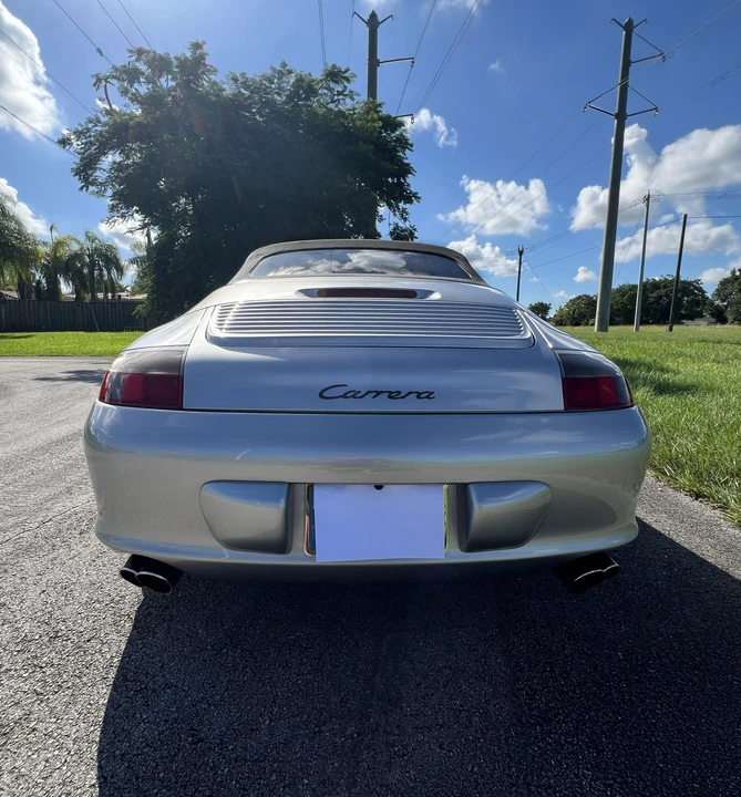 2003 Porsche 996 Carrera - Image 16 of 31