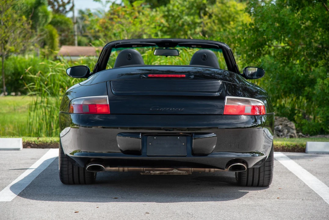 2003 Porsche 996 Carrera - Image 16 of 31
