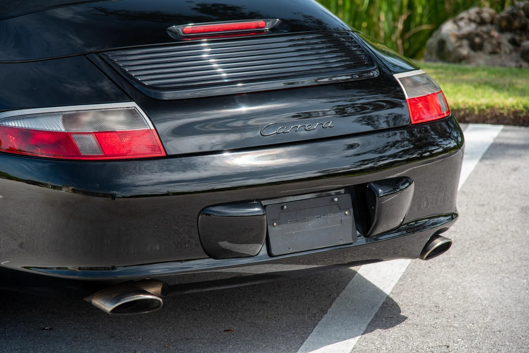 2003 Porsche 996 Carrera - Image 27 of 31