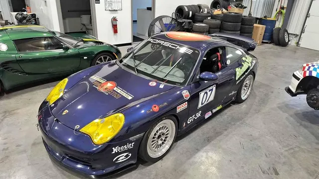 2003 Porsche 911 Carrera Coupe 2D