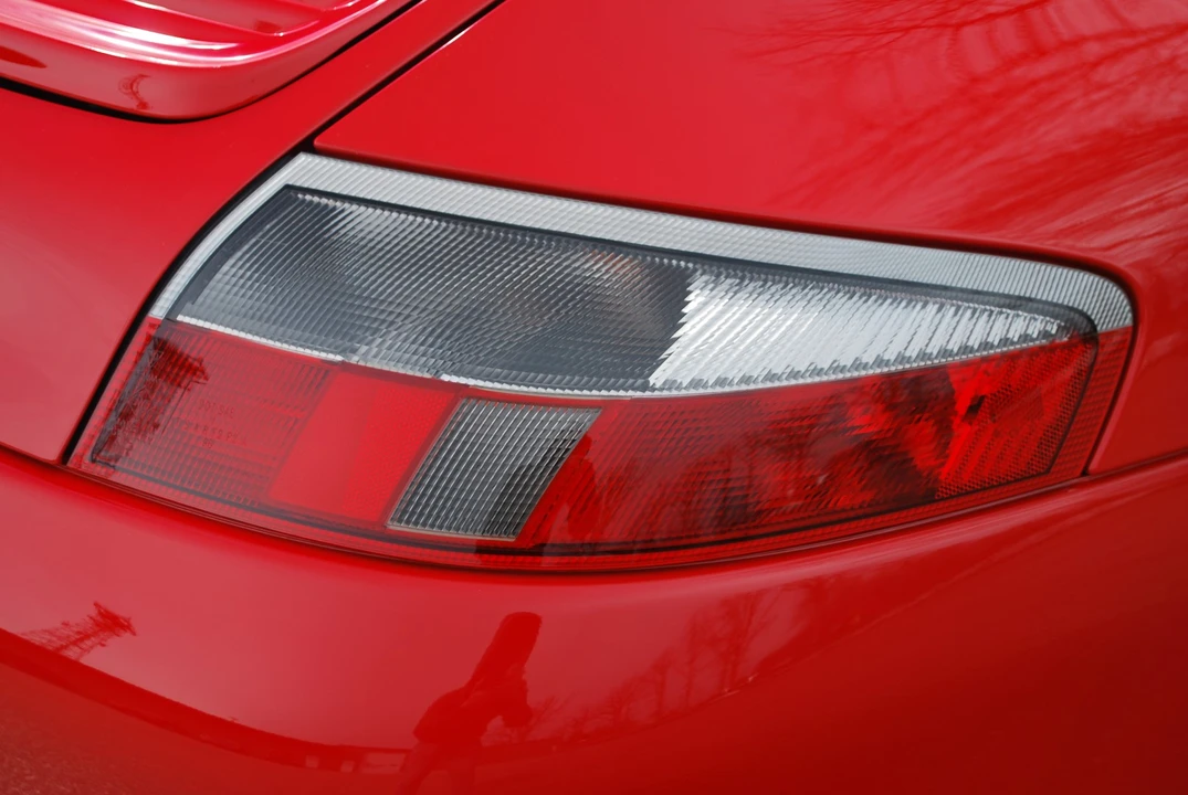 2003 Porsche 996 Carrera - Image 24 of 31