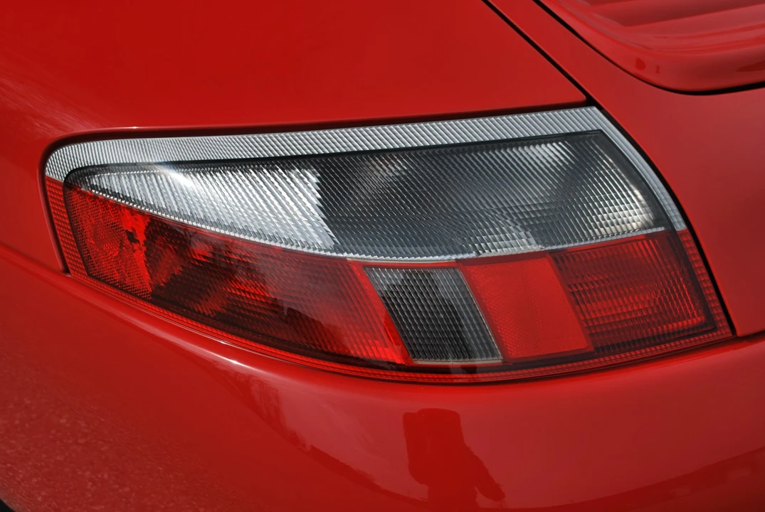 2003 Porsche 996 Carrera - Image 23 of 31
