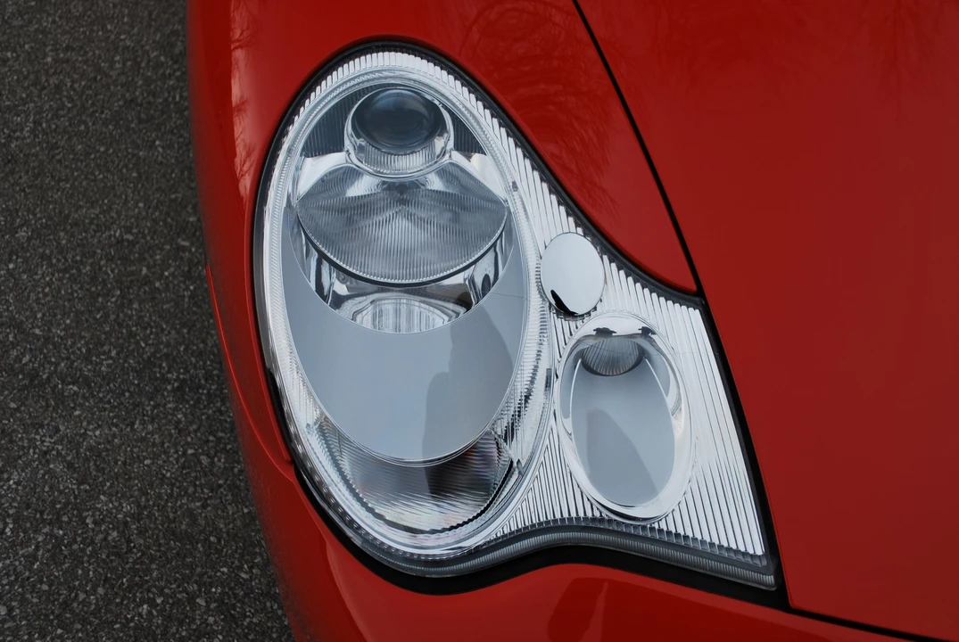 2003 Porsche 996 Carrera - Image 19 of 31
