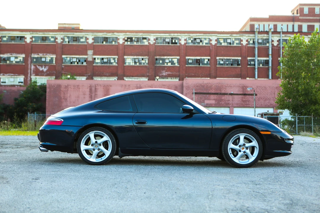 2003 Porsche 996 Carrera - Image 5 of 31