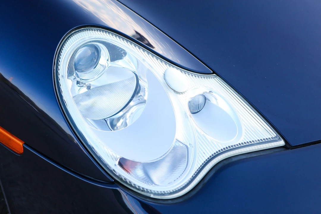 2003 Porsche 996 Carrera - Image 15 of 31