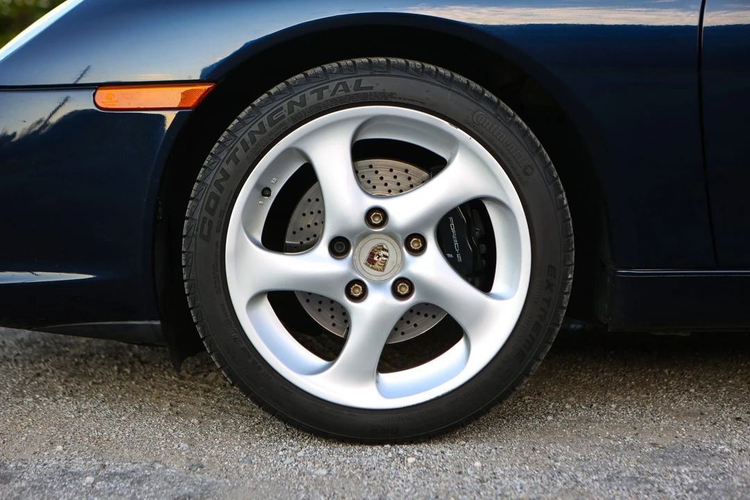 2003 Porsche 996 Carrera - Image 28 of 31