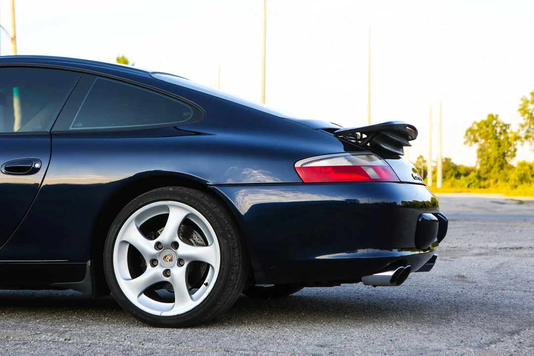 2003 Porsche 996 Carrera - Image 24 of 31