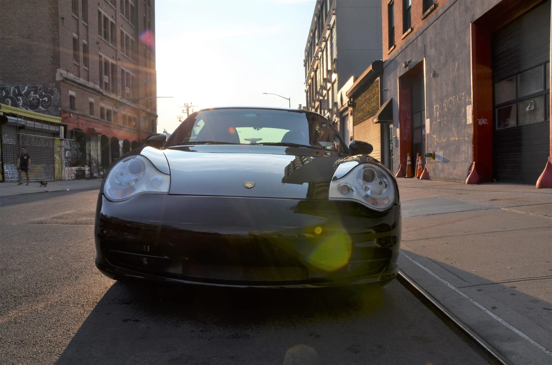 2003 Porsche 996 Carrera - Image 17 of 31