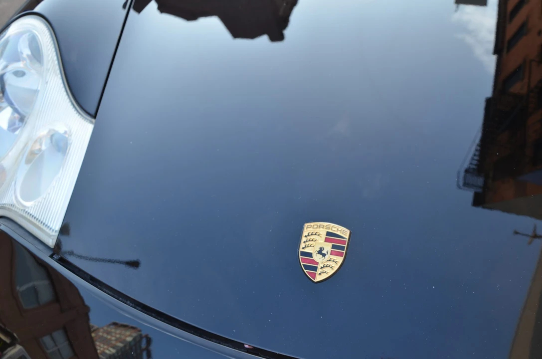 2003 Porsche 996 Carrera - Image 25 of 31