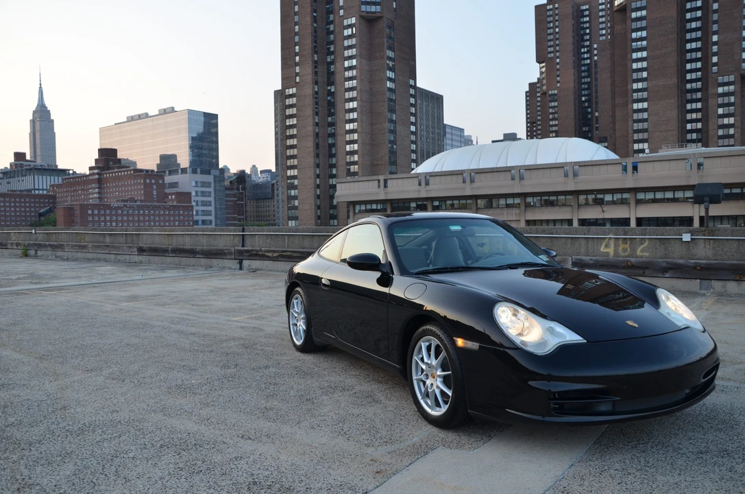 2003 Porsche 996 Carrera - Image 13 of 31