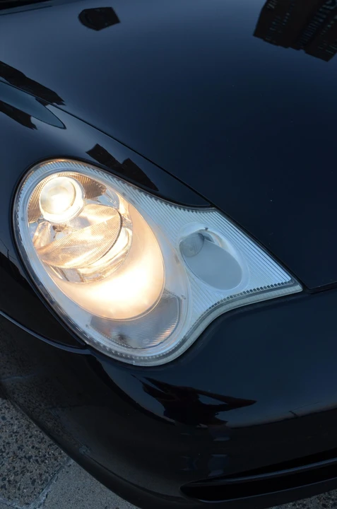 2003 Porsche 996 Carrera - Image 24 of 31