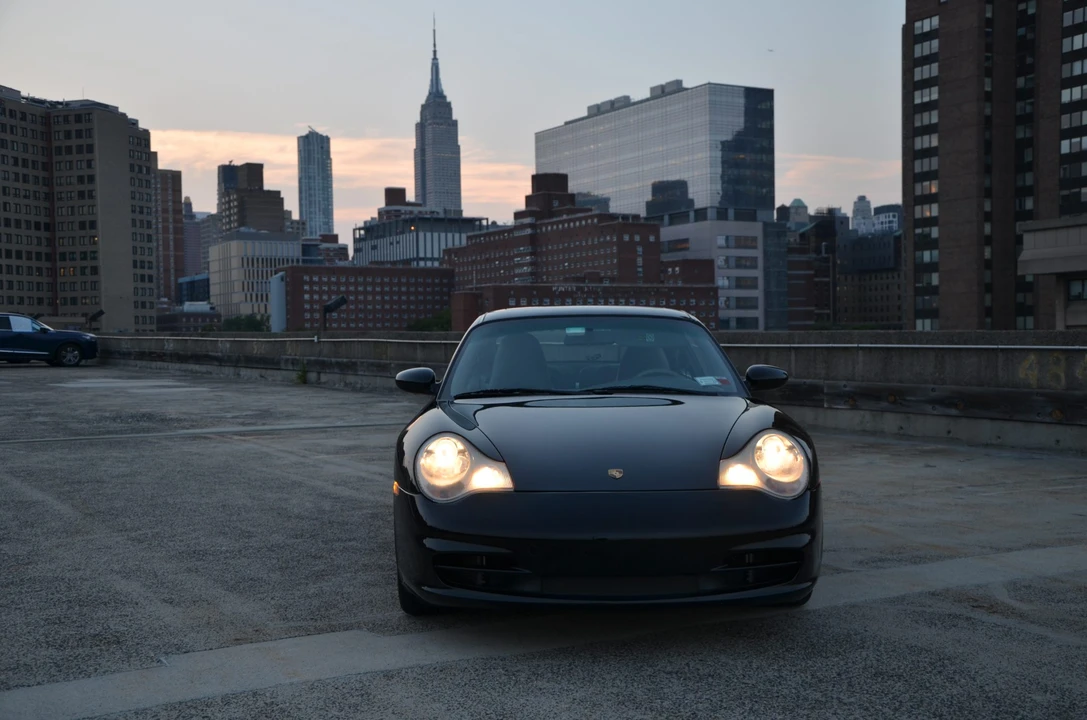 2003 Porsche 996 Carrera - Image 2 of 31
