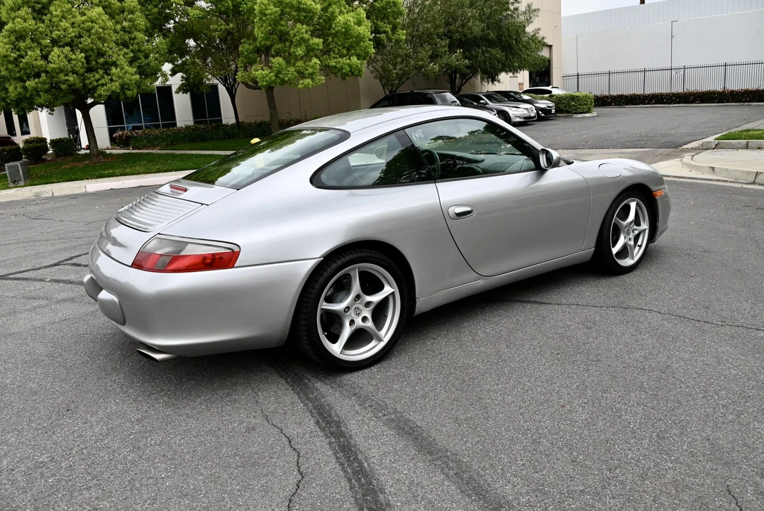 2003 Porsche 996 Carrera - Image 16 of 31