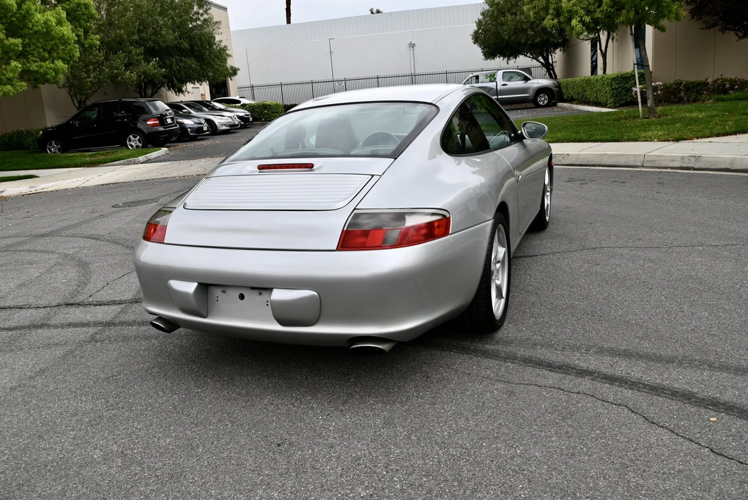 2003 Porsche 996 Carrera - Image 13 of 31