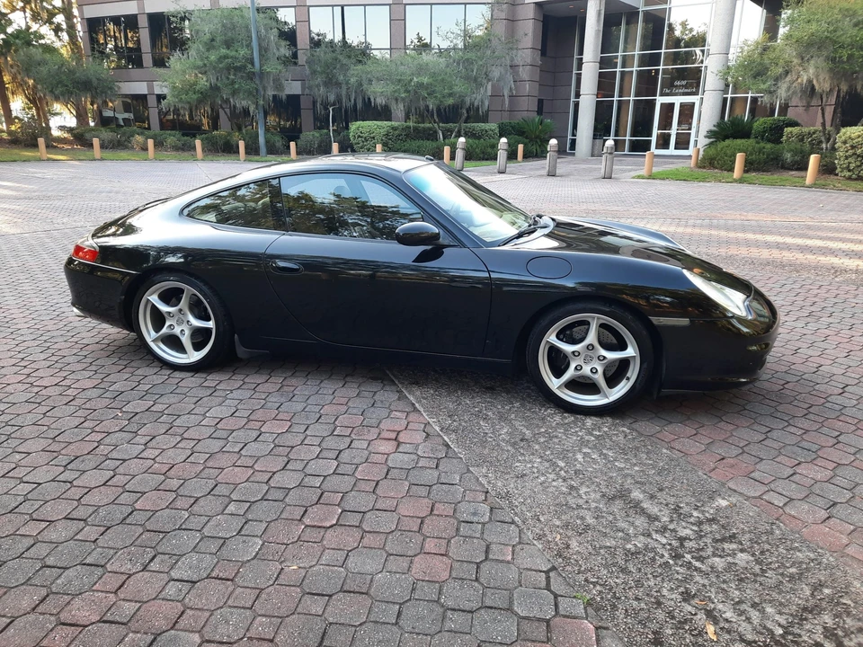 2003 Porsche 996 Carrera - Image 13 of 31