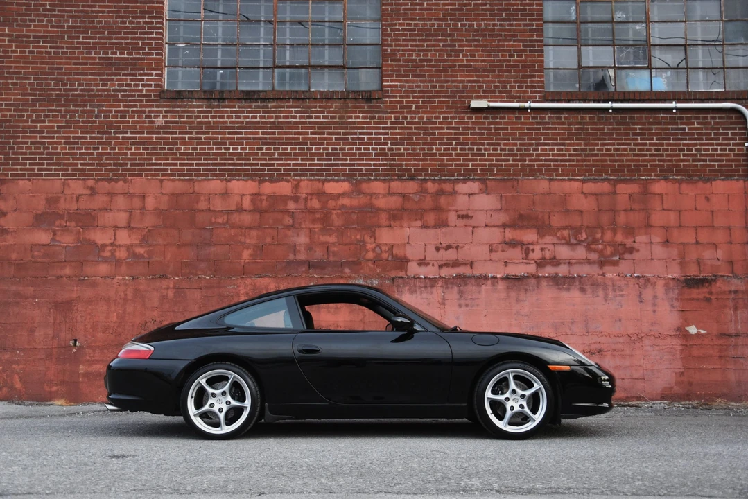2003 Porsche 996 Carrera - Image 28 of 31