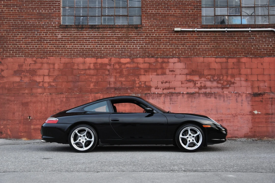 2003 Porsche 996 Carrera - Image 27 of 31
