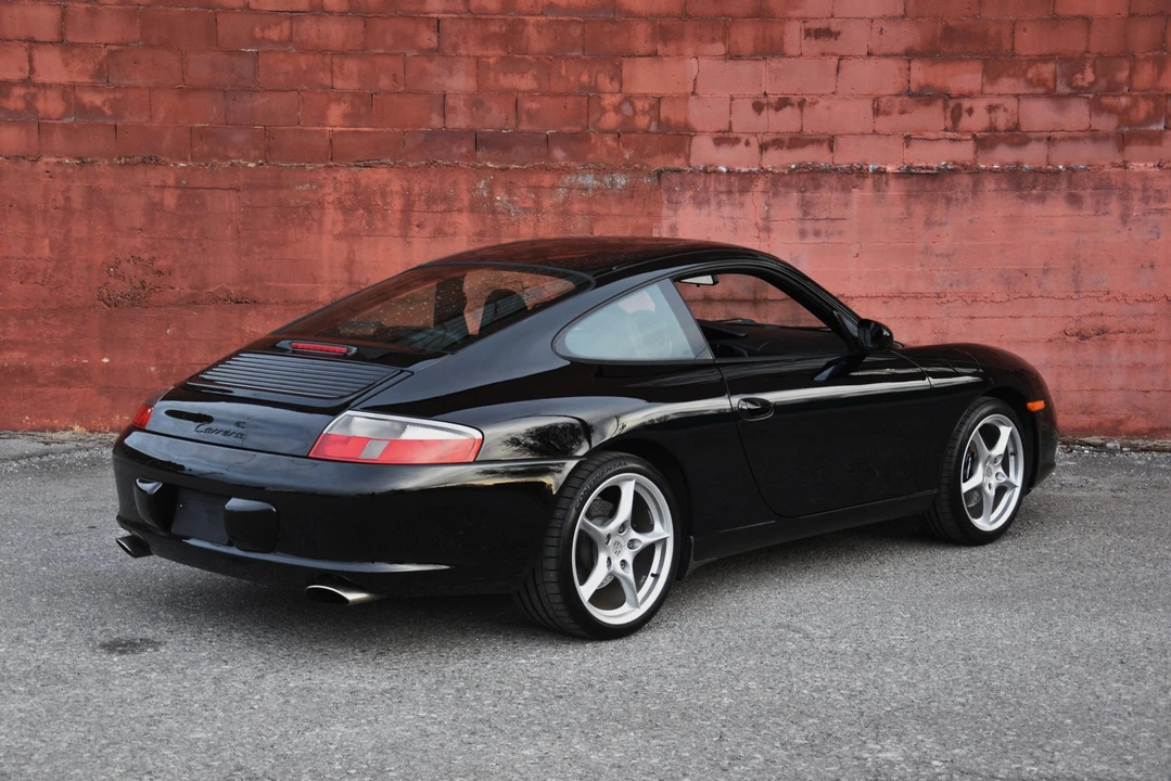 2003 Porsche 996 Carrera - Image 24 of 31