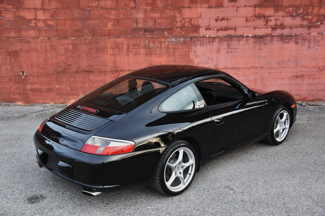 2003 Porsche 996 Carrera - Image 25 of 31
