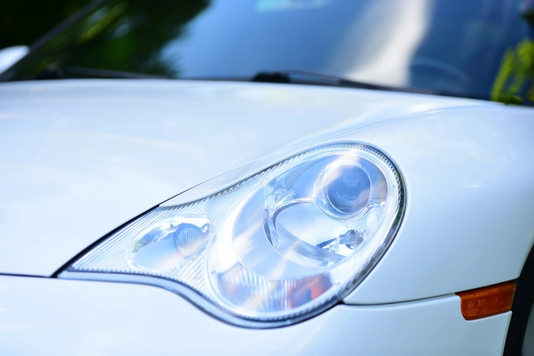2003 Porsche 996 Carrera - Image 26 of 31