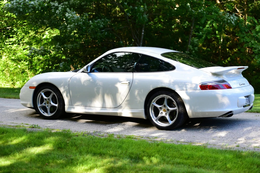 2003 Porsche 996 Carrera - Image 9 of 31