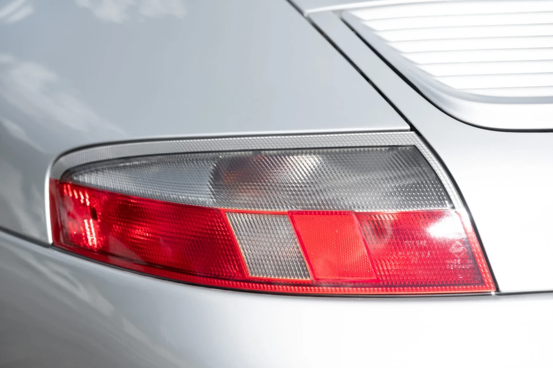 2003 Porsche 996 Carrera - Image 23 of 31