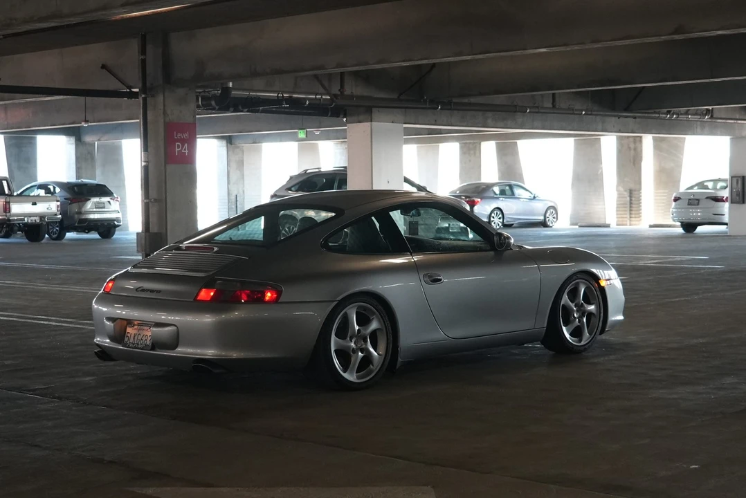 2003 Porsche 996 Carrera - Image 27 of 31