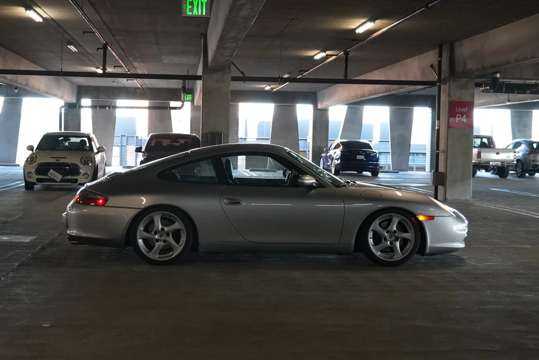2003 Porsche 996 Carrera - Image 25 of 31