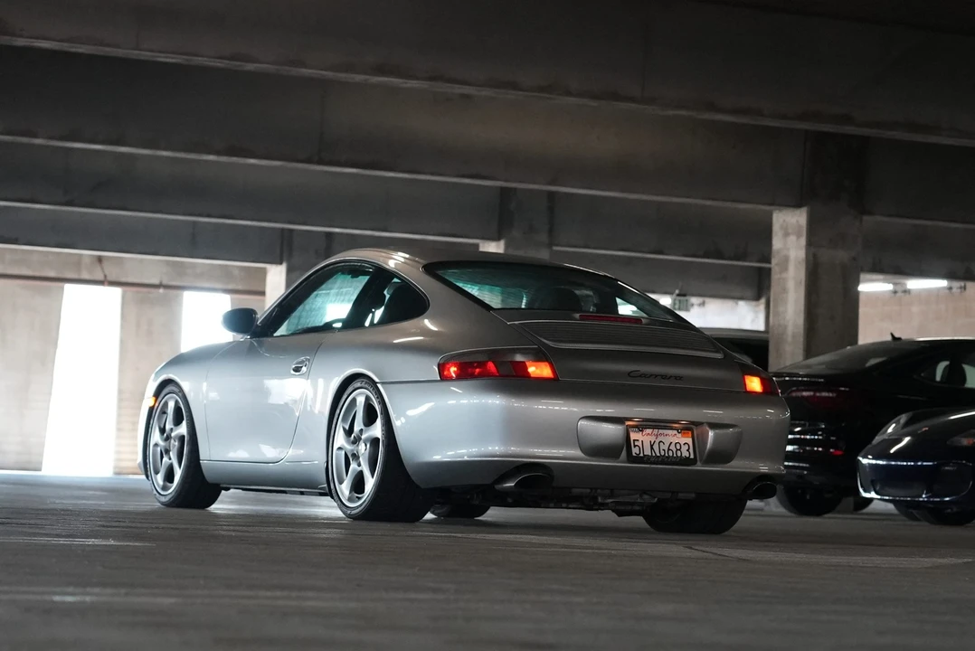2003 Porsche 996 Carrera - Image 11 of 31